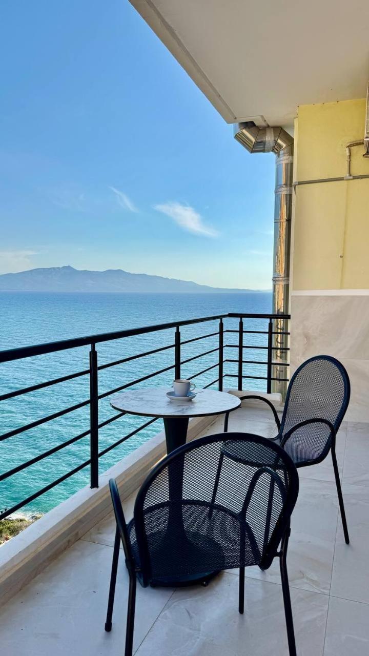 Viola Sea View Penthouse Leilighet Sarandë